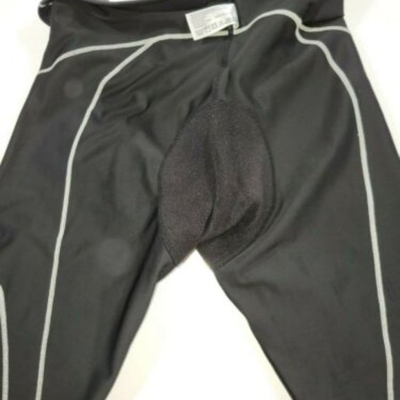 CW-X Conditioning Wear Ventilator Tri Short - Women's L / Men's M - Picture 8 of 9